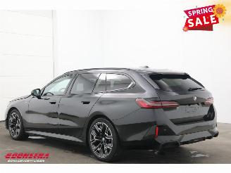 BMW 5-serie Touring 520d M-Sport Pro Pano LED ACC HUD 360° Memory H/K Ventilatie picture 4