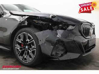 BMW 5-serie Touring 520d M-Sport Pro Pano LED ACC HUD 360° Memory H/K Ventilatie picture 7