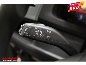 Volkswagen Transporter 2.0 TDI L2-H1 DC 5-Pers Airco Cruise AHK 139.340 km! picture 22