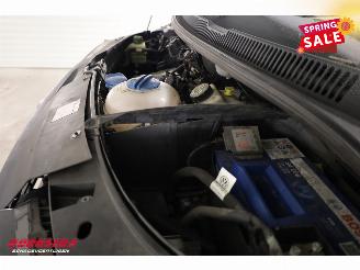 Volkswagen Transporter 2.0 TDI L2-H1 DC 5-Pers Airco Cruise AHK 139.340 km! picture 10