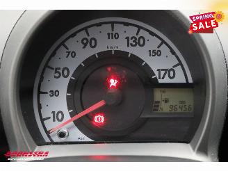 Toyota Aygo 1.0 VVT-i Now 5-DRS Navi Airco 96.456 km! picture 21