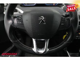 Peugeot 2008 1.2 PureTech Aut. Allure Navi Clima Cruise PDC AHK picture 14