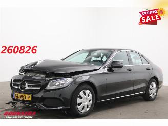Damaged car Mercedes C-klasse 200 CDI 7G-Tronic LED Navi Clima Cruise SHZ PDC AHK 131.972 km! 2017/2