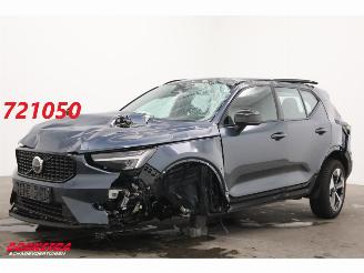 damaged passenger cars Volvo XC40 2.0 B4 Plus Dark LED ACC H/K Camera SHZ LRHZ 4.296 km! 2025/11