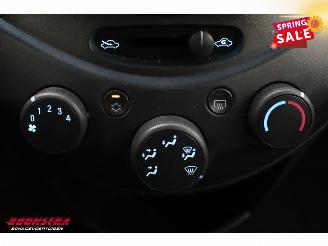 Chevrolet Spark 1.0 16V LS Airco LMV Elek Ramen 89.221 km! picture 23