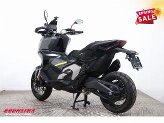 Honda  X-ADV 750 Special Edition DCT LED Akrapovic Bluetooth 5.546 km! picture 4