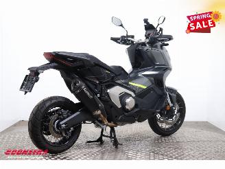 Honda  X-ADV 750 Special Edition DCT LED Akrapovic Bluetooth 5.546 km! picture 3