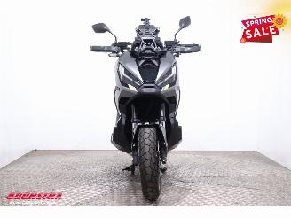 Honda  X-ADV 750 Special Edition DCT LED Akrapovic Bluetooth 5.546 km! picture 6
