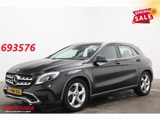 damaged passenger cars Mercedes GLA 180 7G-Tronic Navi Airco Cruise PDC SHZ 57.357 km! 2019/11