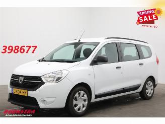 Tweedehands auto Dacia Lodgy 1.3 TCe Essential 5p. Airco Cruise Camera PDC AHK 97.991 km! 2021/5