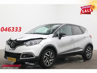 krockskadad bil auto Renault Captur 0.9 TCe Dynamique Navi Clima Cruise Camera AHK 2016/12