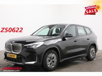 Damaged car BMW iX1 eDrive20 67 kWh LED Virtual Apple/Android Camera SHZ 2024/5