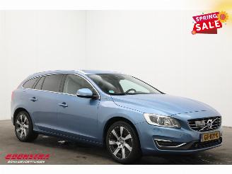 Volvo V-60 2.4 D6 AWD Plug-In Hybrid Summum Schuifdak ACC Memory Camera LRHZ AHK picture 2