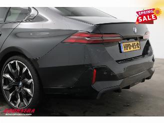 BMW 5-serie 520i M-Sport Pro Pano LED HUD 360° Memory Ventilatie LRHZ picture 12