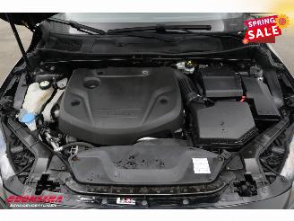 Volvo V-40 2.0 D2 Ocean Race R-Design Leder Navi Clima Cruise Camera SHZ AHK picture 9