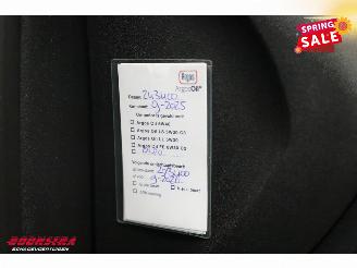 Volvo V-40 2.0 D2 Ocean Race R-Design Leder Navi Clima Cruise Camera SHZ AHK picture 25