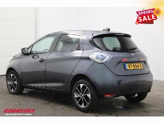 Renault Zoé R90 Intens 41 kWh (ohne Accu) Navi Clima Cruise PDC 65.054 km! picture 4