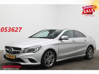 krockskadad bil auto Mercedes Cla-klasse 180 BlueEFF. Ambition BiXenon Navi Airco Cruise AHK 2014/1