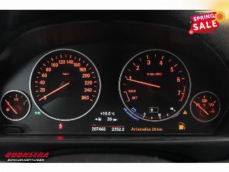 BMW 3-serie 318i Leder LED Navi Clima Cruise SHZ PDC picture 12