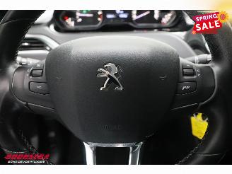 Peugeot 208 1.2 PT BlueLease Allure Navi Clima Cruise PDC Apple/Android picture 14