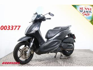 škoda motocykly Piaggio  350 Beverly Sport ABS 2017/3