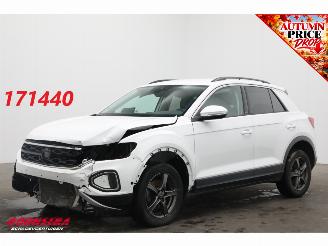Schadeauto Volkswagen T-Roc 1.5 TSI DSG Life Edition LED ACC Virtual Navi Clima SHZ PDC 2024/10