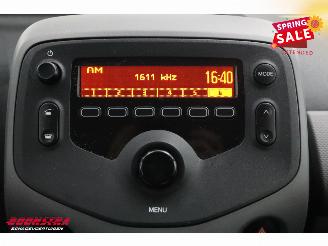 Peugeot 108 1.0 e-VTi Active Airco Bluetooth picture 17