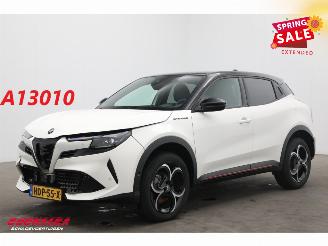 škoda osobní automobily Alfa Romeo Junior 1.2 Turbo Hybrid Ibrida Speciale Navi Clima Cruise Camera SHZ PDC 2025/1