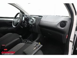 Toyota Aygo 1.0 VVT-i x-fun Bluetooth Airco Cruise picture 13