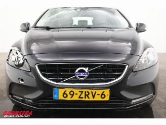 Volvo V-40 1.6 T3 Kinetic Pano Leder Navi Clima Cruise Camera PDC picture 9