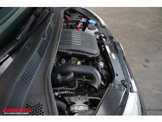 Volkswagen Up! 1.0 5-DRS Airco Bluetooth 47.321 km! picture 7