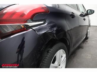 Peugeot 208 1.2 PT Signature Navi Airco Cruise PDC 134.559 km! picture 6