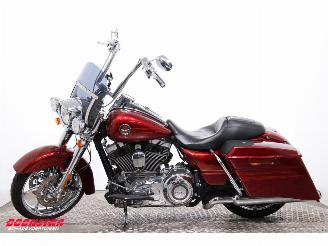Harley-Davidson  FLHRSE5 CVO Road King picture 5