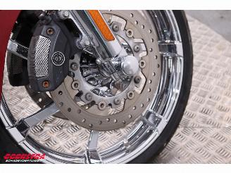 Harley-Davidson  FLHRSE5 CVO Road King picture 16