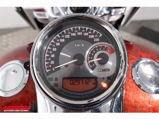 Harley-Davidson  FLHRSE5 CVO Road King picture 12