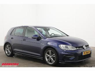 Volkswagen Golf 2.0 TDI 150 PK Highline R-line LED ACC Leder Apple/Android SHZ picture 2