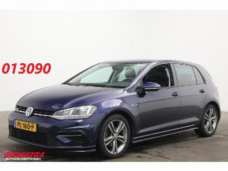Volkswagen Golf 2.0 TDI 150 PK Highline R-line LED ACC Leder Apple/Android SHZ picture 1