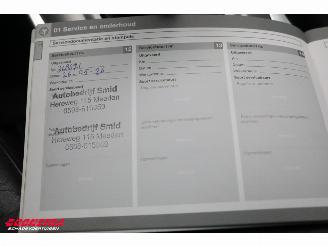 Volvo V-70 2.0 D4 Momentum AUT Schuifdak Leder Cruise Navi SHZ AHK picture 17