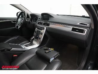 Volvo V-70 2.0 D4 Momentum AUT Schuifdak Leder Cruise Navi SHZ AHK picture 5