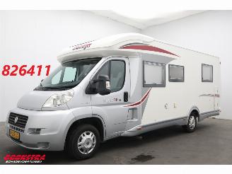 krockskadad bil camper Challenger  Mageo 118 EB 2.3 MJ Luifel Fietsendrager Solar Queens Bed Magnetron 2011/9