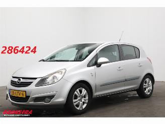 krockskadad bil auto Opel Corsa 1.2-16V Aut. '111' Edition Airco Cruise 94.567 km! 2010/6