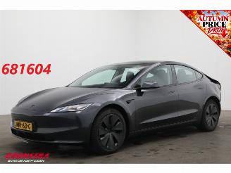 krockskadad bil auto Tesla Model 3 RWD 60 kWh Fahrbar Pano LED ACC Leder Camera SHZ 2025/12