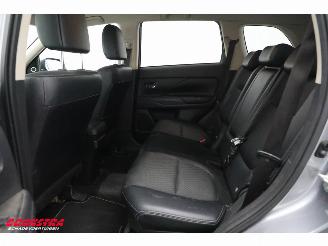 Mitsubishi Outlander 2.0 PHEV 4WD Executive Edition Navi Clima Cruise Camera AHK picture 16