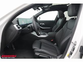 BMW 3-serie 330e M-Sport Cruise Navi Leder Schuifdak Camera Apple/Android SHZ AHK PDC picture 16