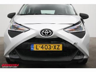Toyota Aygo 1.0 VVT-i x-fun Airco Bluetooth 38.601 km! picture 6