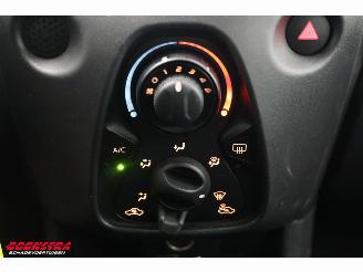 Toyota Aygo 1.0 VVT-i x-fun Airco Bluetooth 38.601 km! picture 21