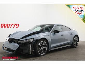 krockskadad bil auto Audi E-tron ACC Pano Clima Memory B&O Navi Virtual HUD SHZ PDC 2025/11