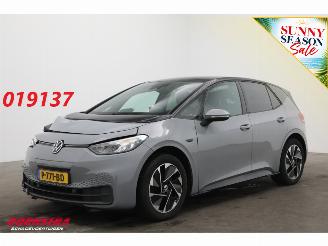damaged passenger cars Volkswagen ID.3 Life 58 kWh ACC Navi Clima Virtual SHZ LrHZ PDC 2020/12