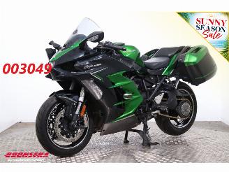 Vaurioauto  motor cycles Kawasaki  Ninja H2 SX Akrapovic LED Cruise Heizgriffe 2023/9