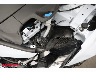 Volvo EX30 Single Motor Extended Range Plus 69 kWh ACC Clima Navi Camera SHZ PDC picture 12